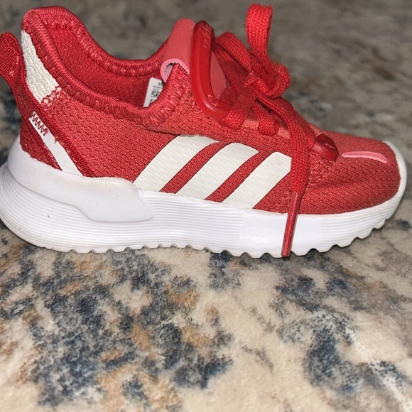 Red adidas shoes for babies/toddlers - Picture 9 of 10